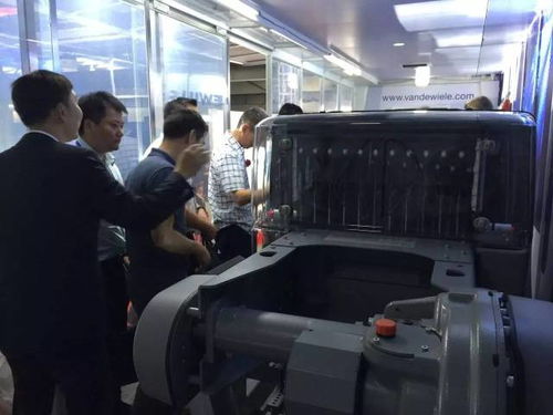 创新驱动 范德威尔南京工厂扩建竣工与新型提花机惊艳亮相